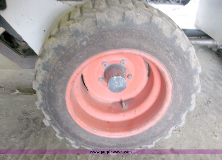 image for item 5587 Bobcat 3023 trencher