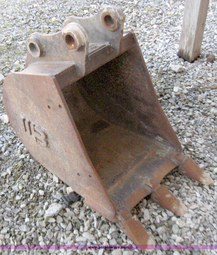 image for item 5640 16" excavator bucket for EC35