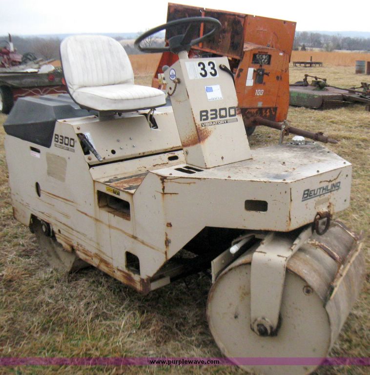 image for item 5675 Beuthling B300 vibratory roller