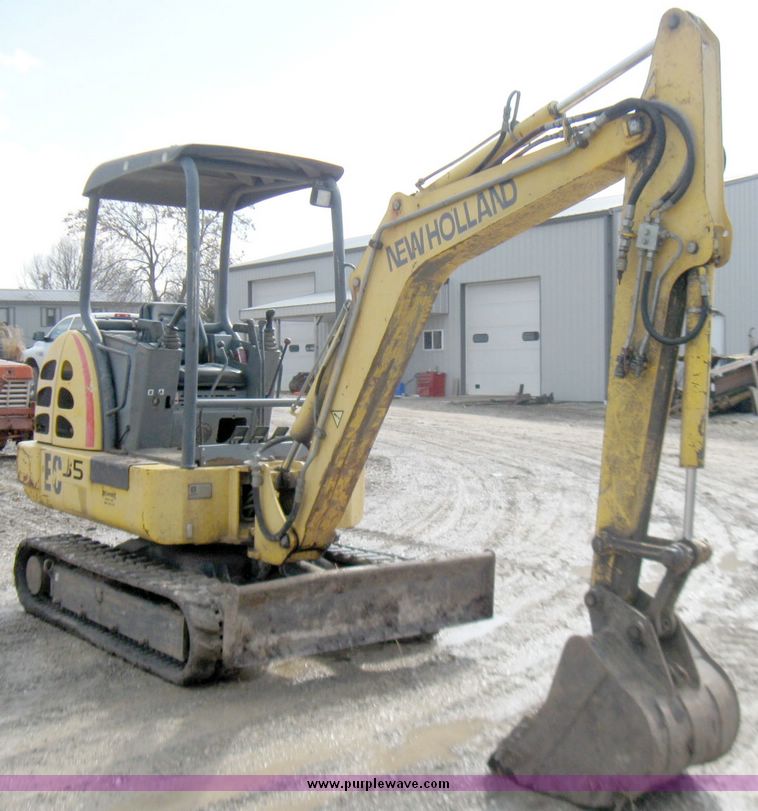 image for item 5691 New Holland EC35 compact excavator