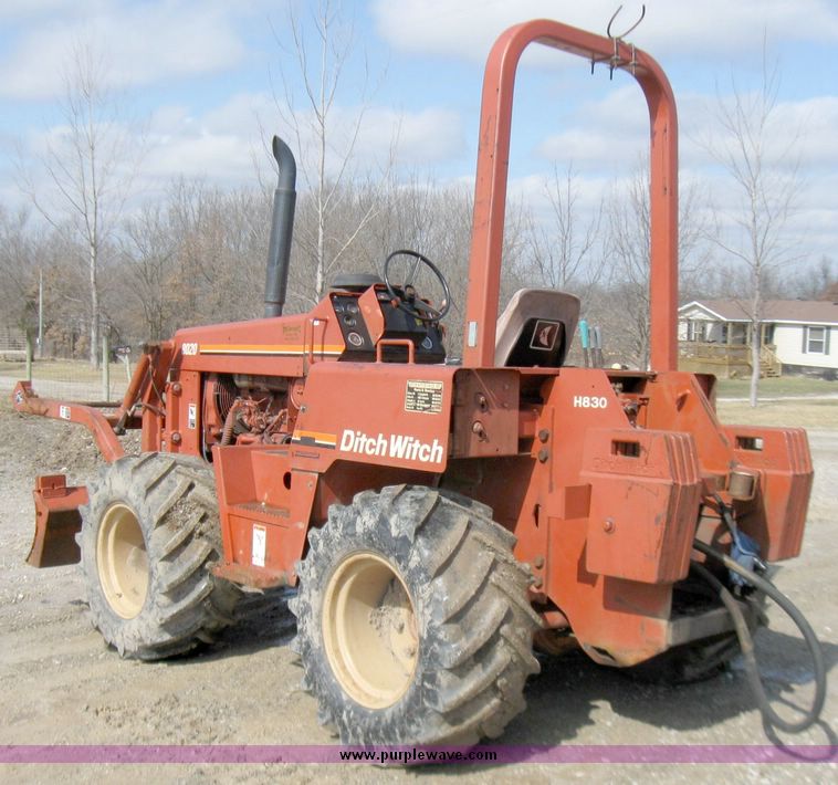 image for item 5692 Ditch Witch 8020 plow