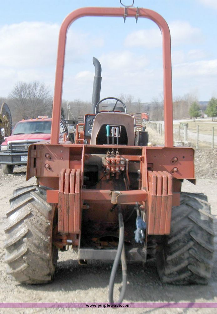 image for item 5692 Ditch Witch 8020 plow