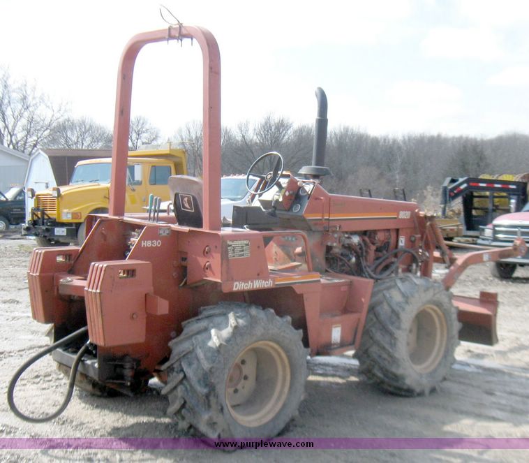 image for item 5692 Ditch Witch 8020 plow