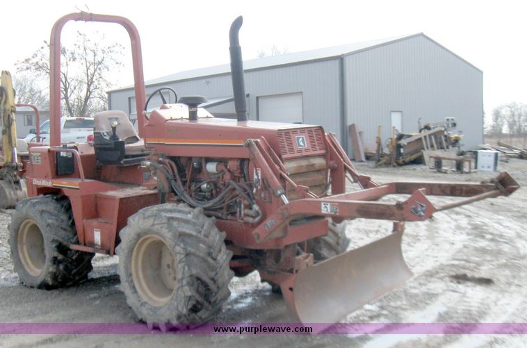 image for item 5692 Ditch Witch 8020 plow