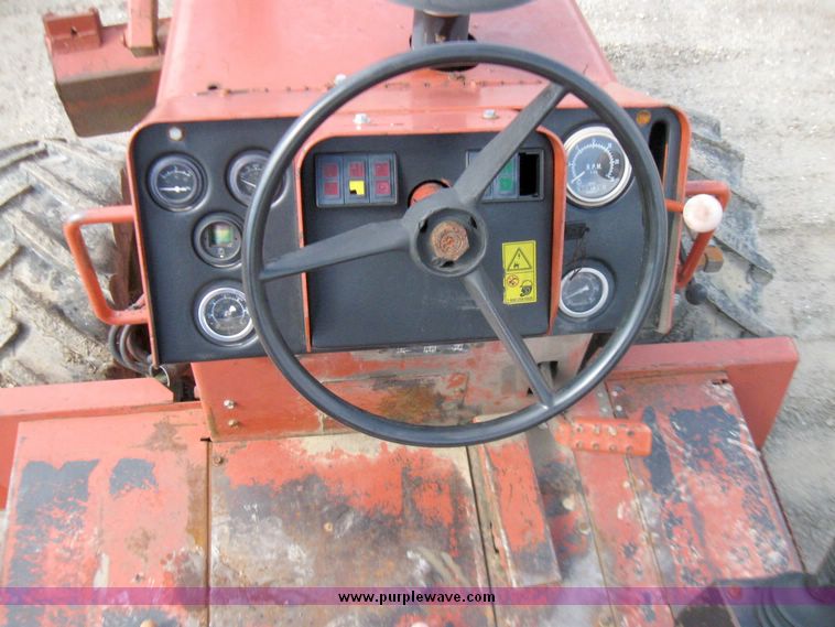 image for item 5692 Ditch Witch 8020 plow