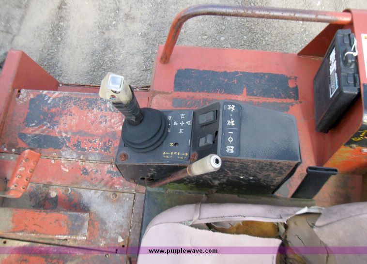 image for item 5692 Ditch Witch 8020 plow