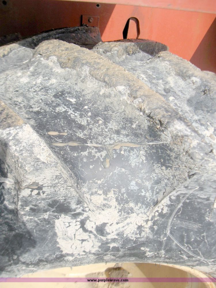 image for item 5692 Ditch Witch 8020 plow