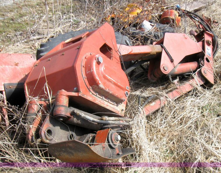 image for item 5692 Ditch Witch 8020 plow