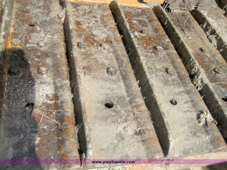 image for item 5693 Case 475 crawler tractor with vibratory plow