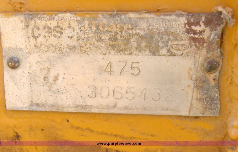 image for item 5693 Case 475 crawler tractor with vibratory plow