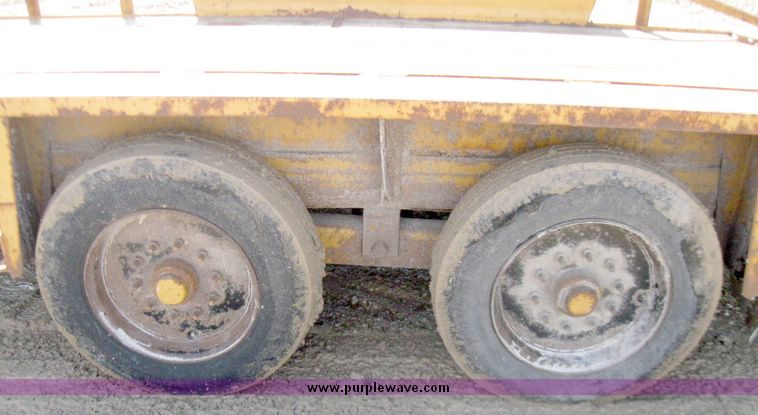 image for item 5695 1998 Belshe T-18 trailer