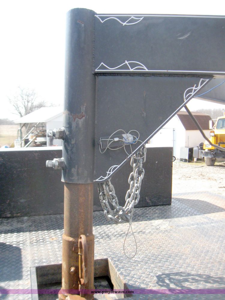 image for item 5696 2003 Maxwell gooseneck trailer