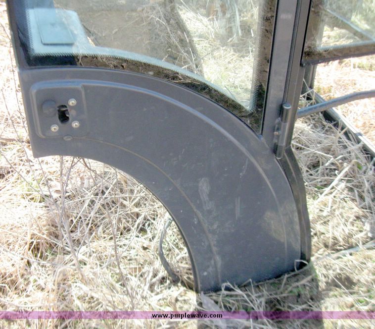 image for item 5701 Cab