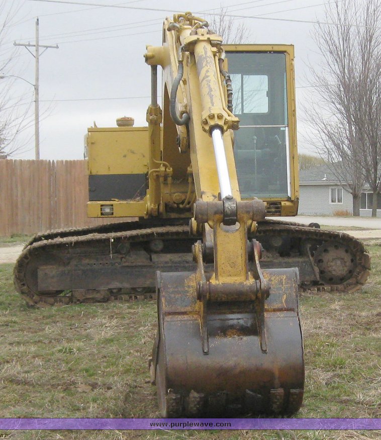 image for item 6039 1980 Caterpillar 215 excavator