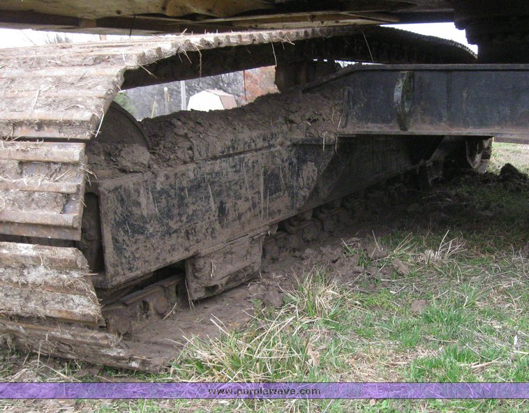 image for item 6039 1980 Caterpillar 215 excavator