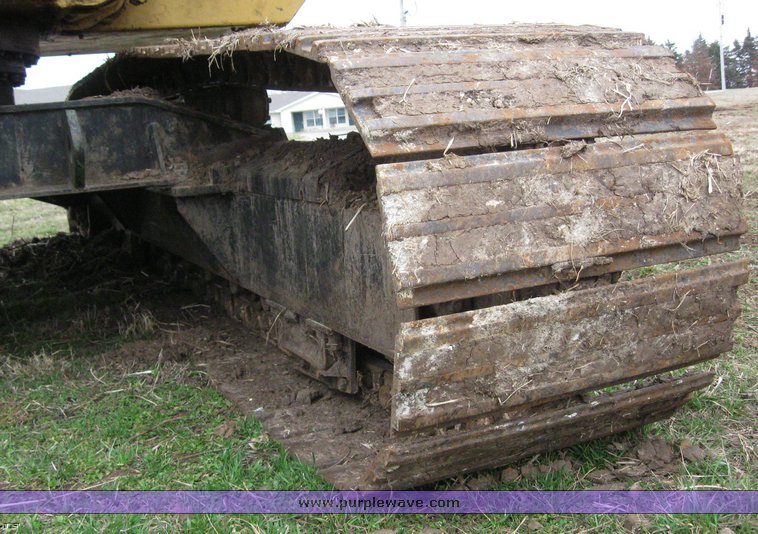 image for item 6039 1980 Caterpillar 215 excavator