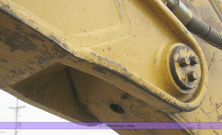image for item 6039 1980 Caterpillar 215 excavator