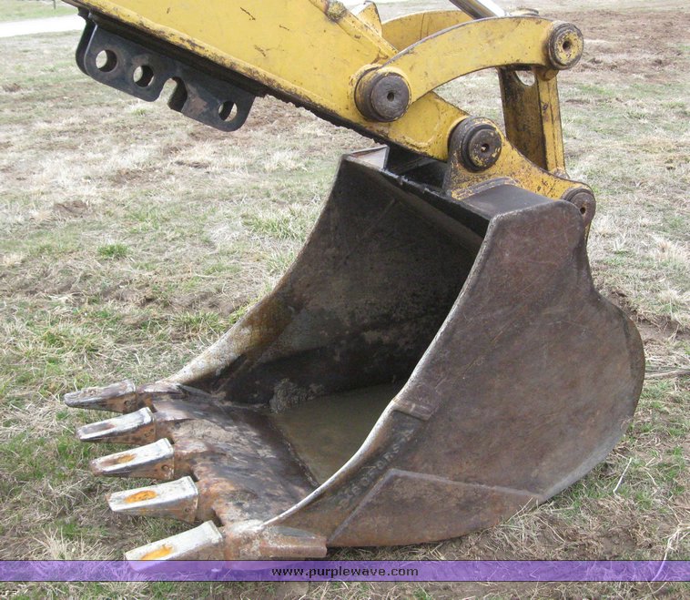 image for item 6039 1980 Caterpillar 215 excavator