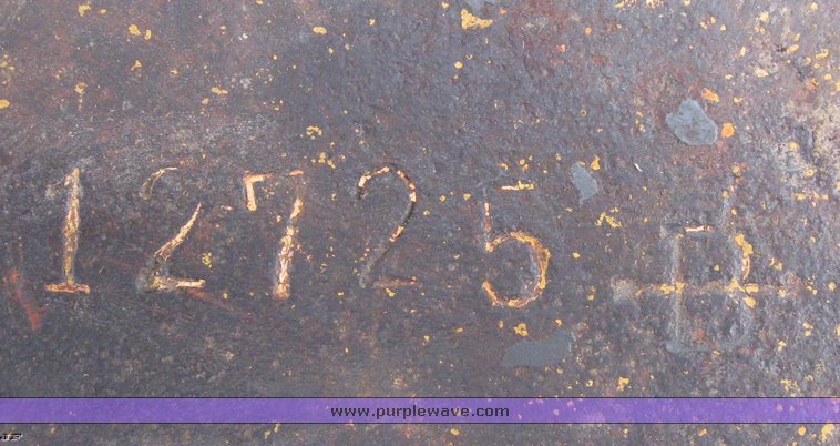 image for item 6039 1980 Caterpillar 215 excavator