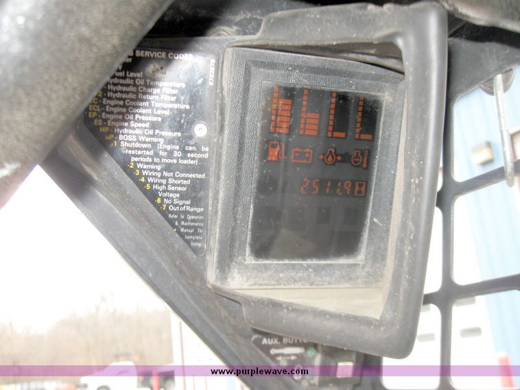 image for item 6999 1995 Bobcat 853H skid steer