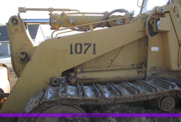 image for item 7720 1998 Caterpillar 963B crawler loader