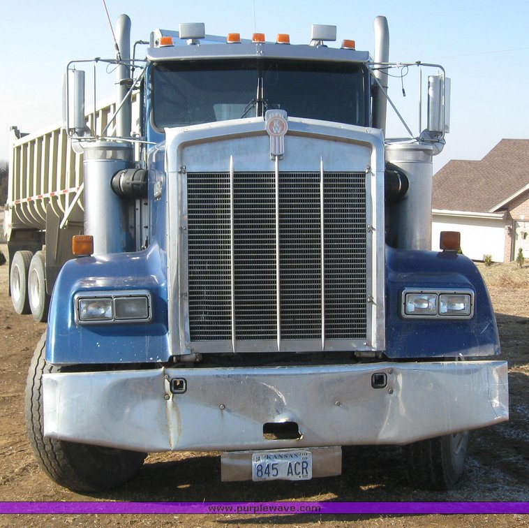 image for item 7722 1996 Kenworth W900B