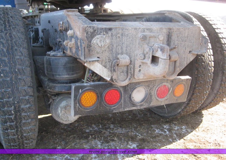 image for item 7722 1996 Kenworth W900B