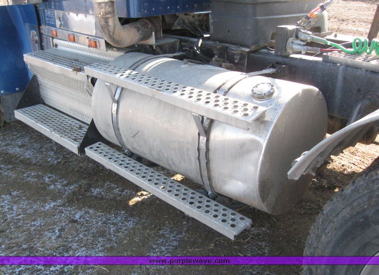 image for item 7722 1996 Kenworth W900B