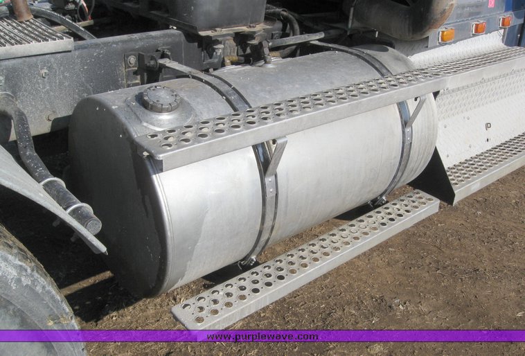 image for item 7722 1996 Kenworth W900B