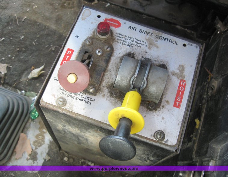 image for item 7722 1996 Kenworth W900B