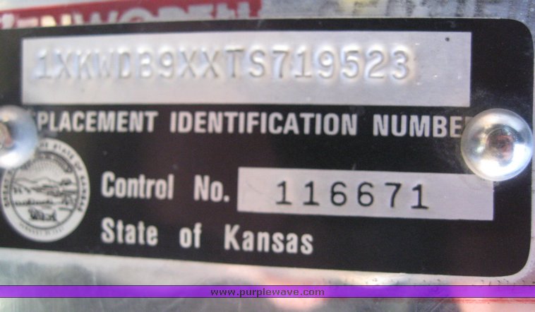 image for item 7722 1996 Kenworth W900B