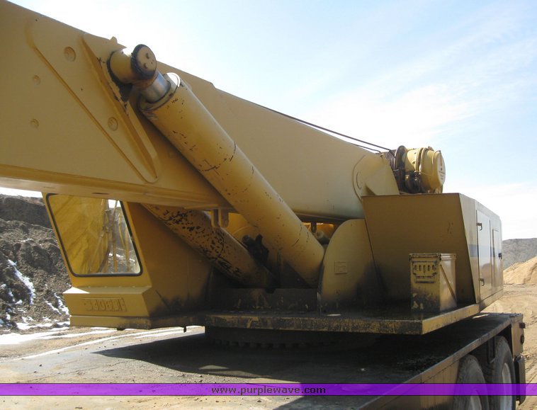 image for item 7861 1972 P & H T-300 30 ton hydraulic truck crane
