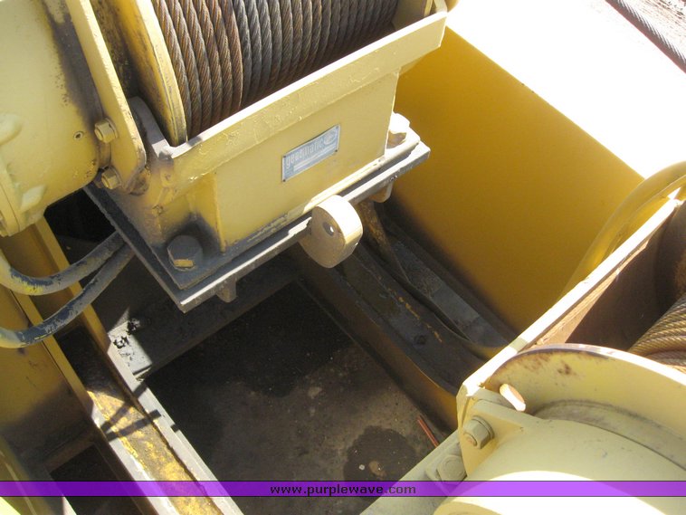 image for item 7861 1972 P & H T-300 30 ton hydraulic truck crane