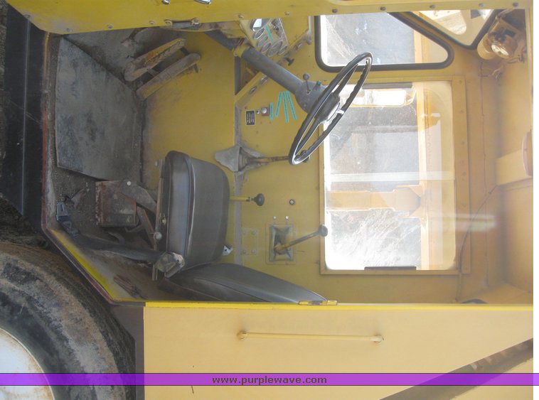 image for item 7861 1972 P & H T-300 30 ton hydraulic truck crane