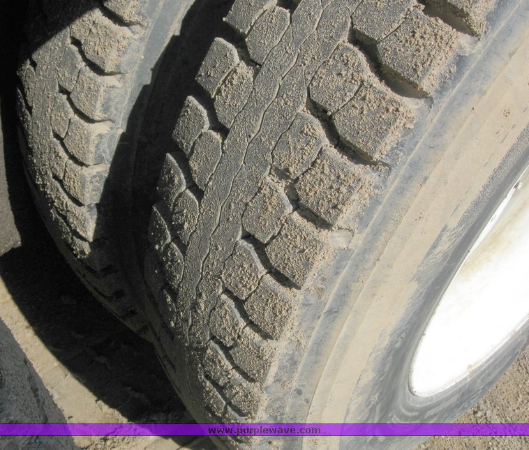 image for item 7861 1972 P & H T-300 30 ton hydraulic truck crane