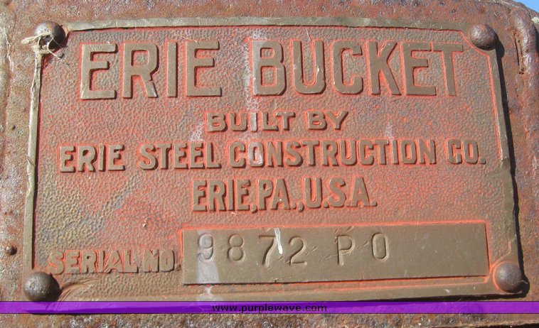 image for item 7874 Erie Bucket clamshell bucket