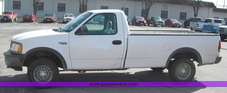 image for item 3248 1997 Ford F150 pickup