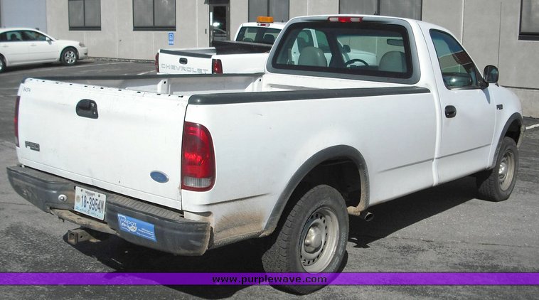 image for item 3248 1997 Ford F150 pickup