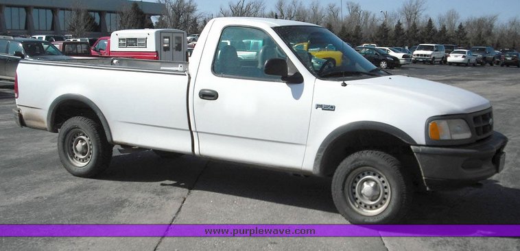 image for item 3248 1997 Ford F150 pickup
