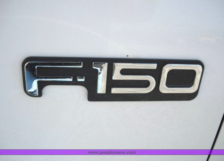 image for item 3248 1997 Ford F150 pickup