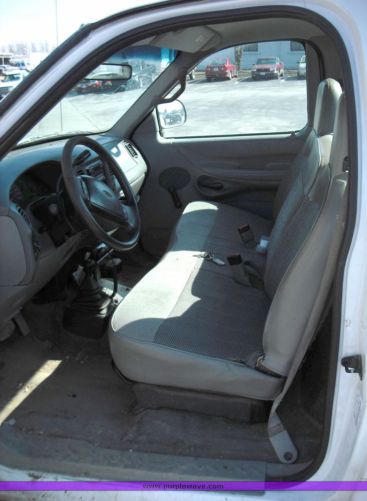 image for item 3248 1997 Ford F150 pickup