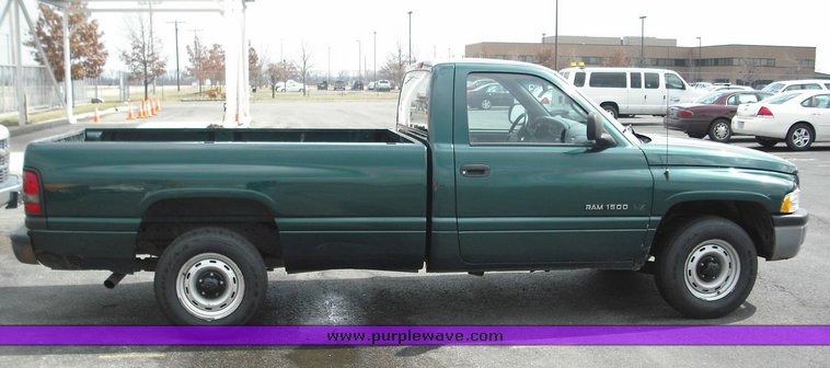 image for item 3256 1999 Dodge Ram 1500 pickup