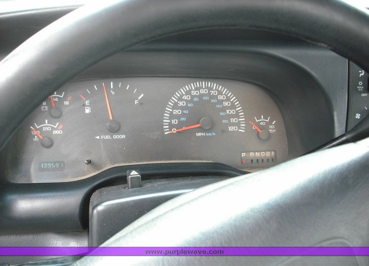 image for item 3256 1999 Dodge Ram 1500 pickup