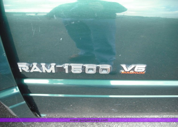 image for item 3256 1999 Dodge Ram 1500 pickup