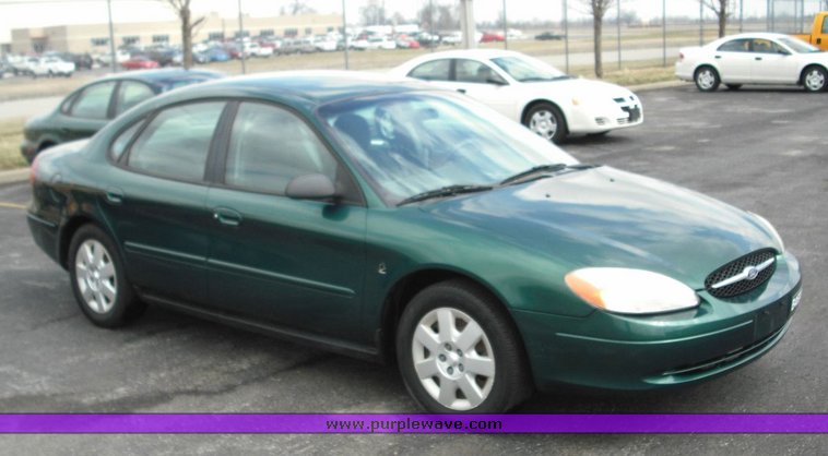 image for item 3258 2000 Ford Taurus LX