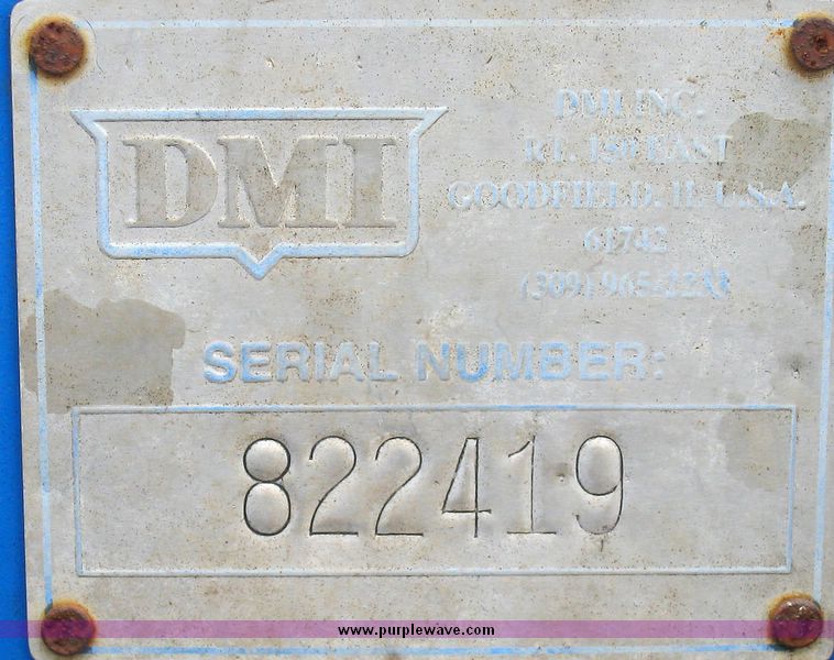 image for item 1100 1998 DMI Tigermate II field cultivator with harrows