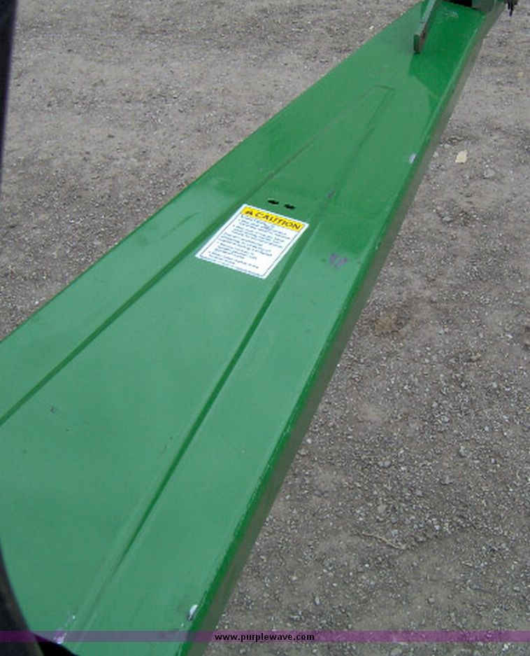 image for item 1200 1998 John Deere 1750 MaxEmergePlus Vacumeter Conservation planter