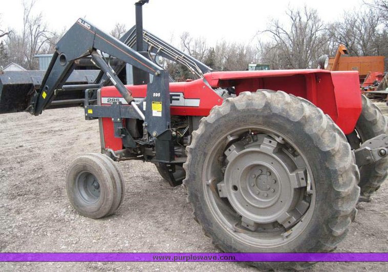 image for item 1500 Massey-Ferguson 285 tractor