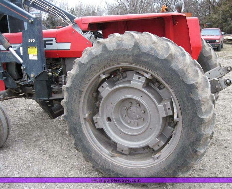 image for item 1500 Massey-Ferguson 285 tractor