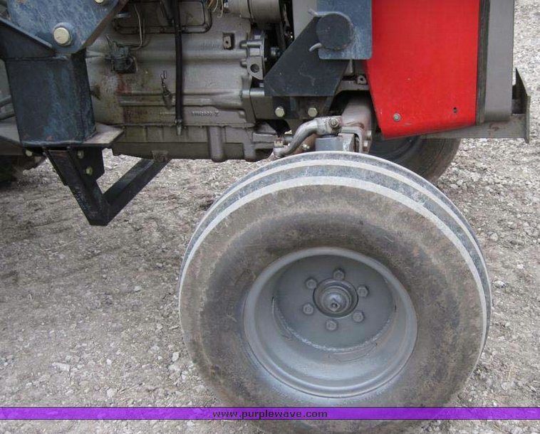 image for item 1500 Massey-Ferguson 285 tractor